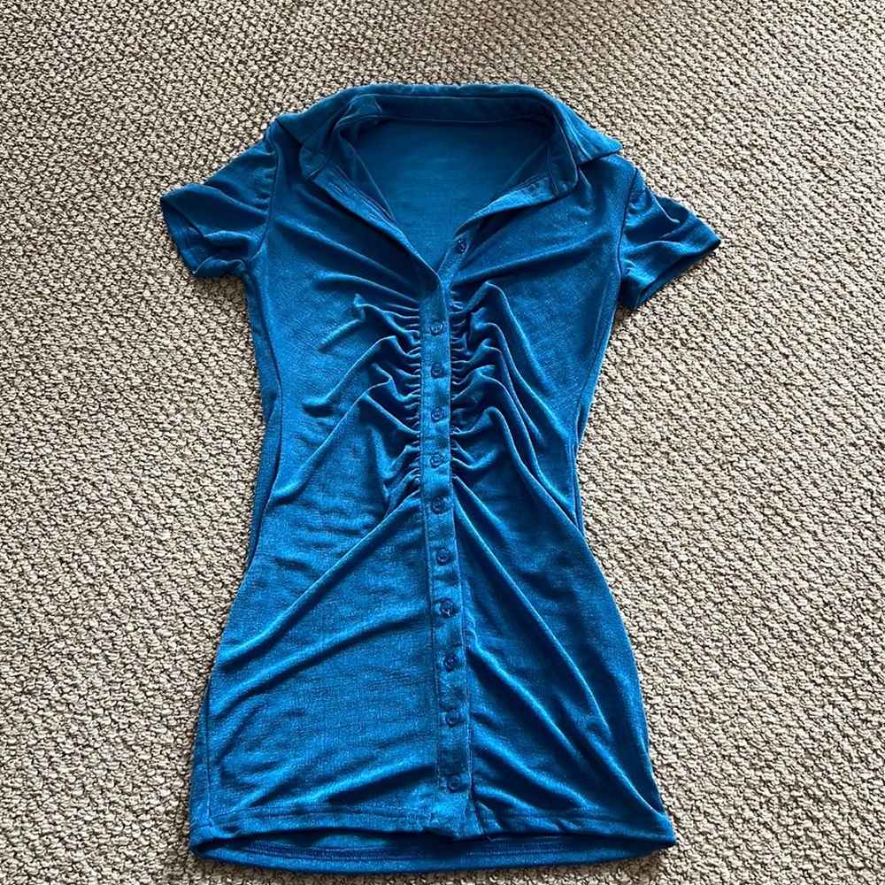 T-shirt button dress